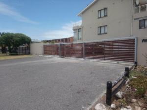 driveway gate 14m