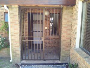 entry gate bronze epoxy coat