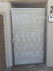 front gate Nutec raw