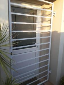 front gate horiz 25 flat